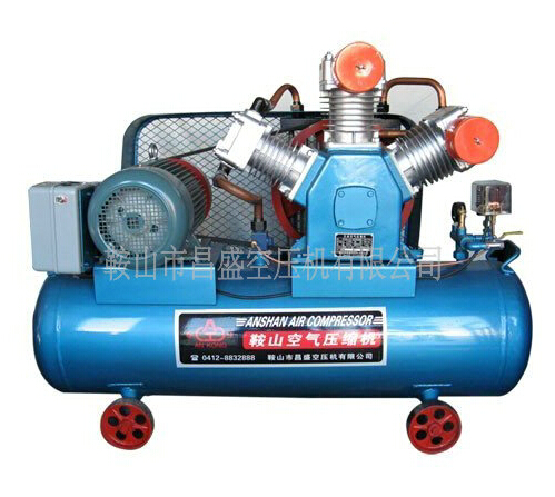 （無油空壓機）請小心謹慎的使用。